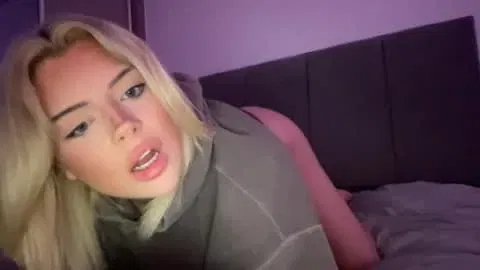 transaubrey thumbnails 09.10.25 - 01:26 AM, archivebate.com