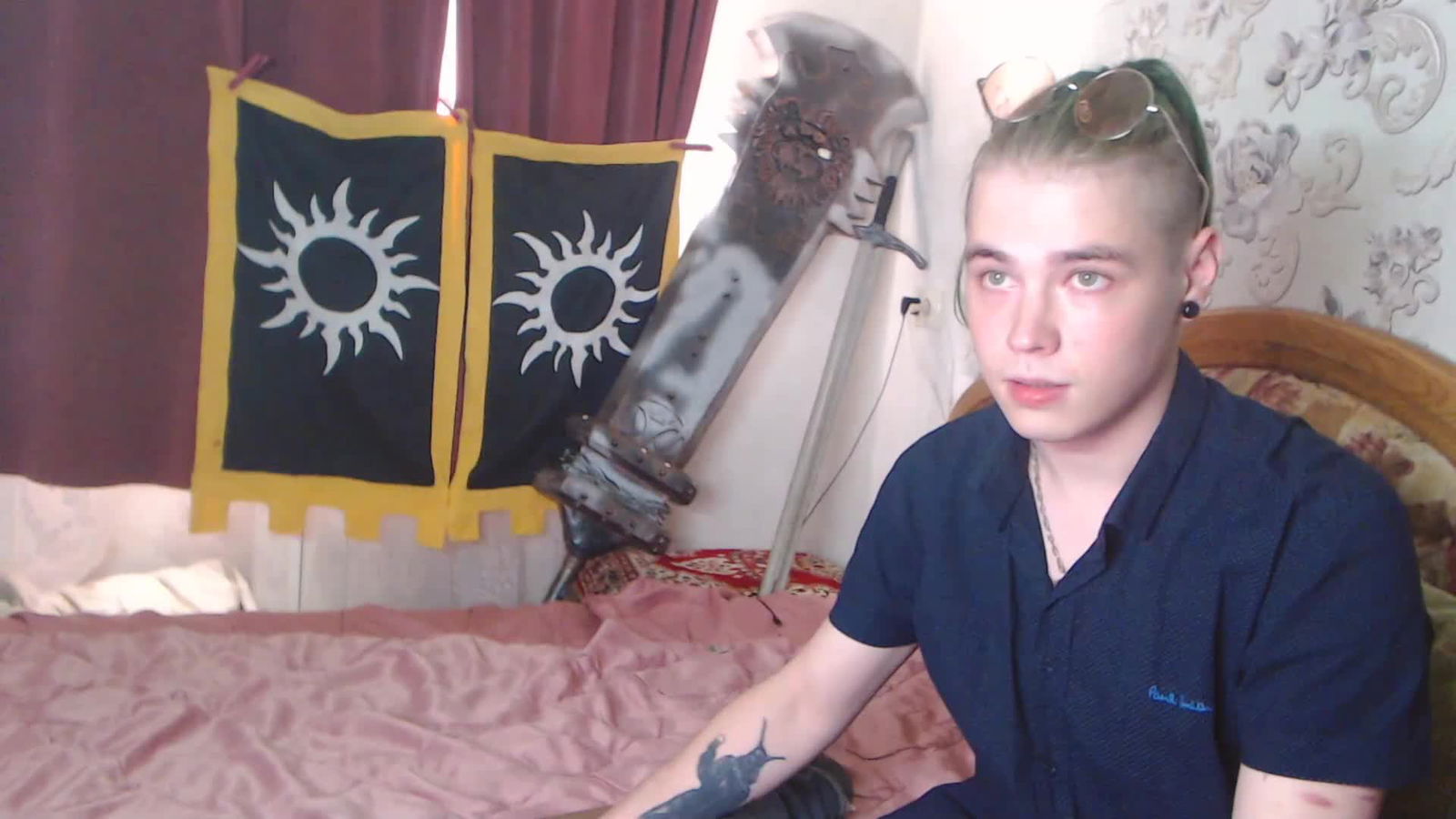 lutikmakeslove Profile picture ~ LiveLivecamsrip