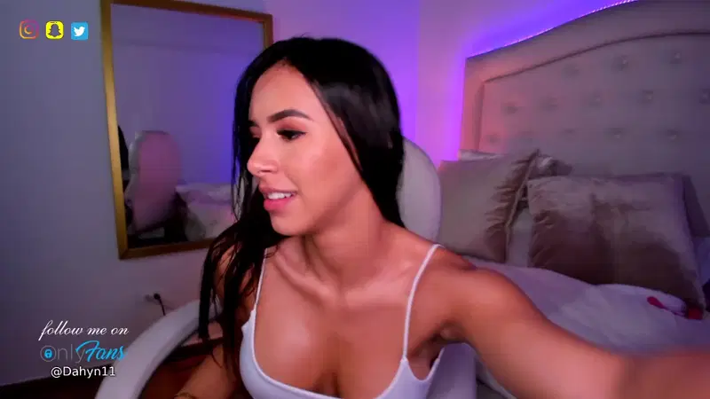 perlalovers Chaturbate recorded on 2020-06-11 05:28:00 - SheWasLive