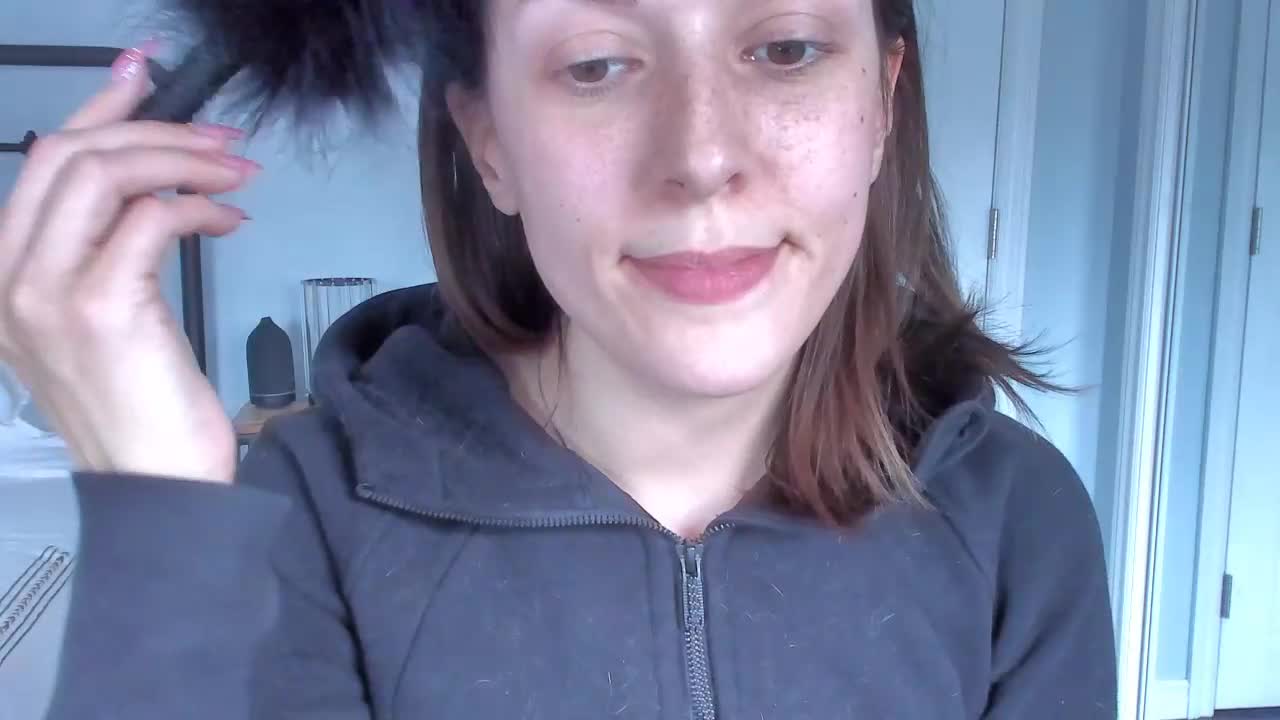 realcanada Chaturbate recording at 2020-10-22 20:02:00