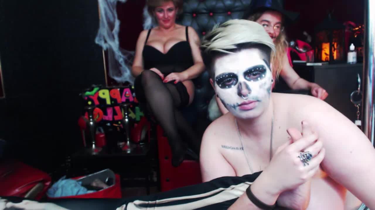 bijouceline Chaturbate recorded on 2020-10-31 20:54:00 - SheWasLive