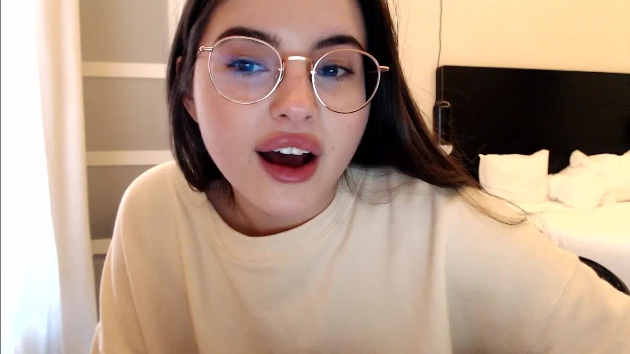 playnofuckinggames Chaturbate recorded on 2021-01-24 14:32:00 - SheWasLive