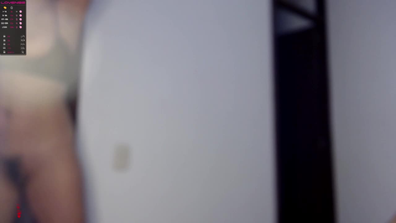 avis_12 Profile picture ~ LiveLivecamsrip