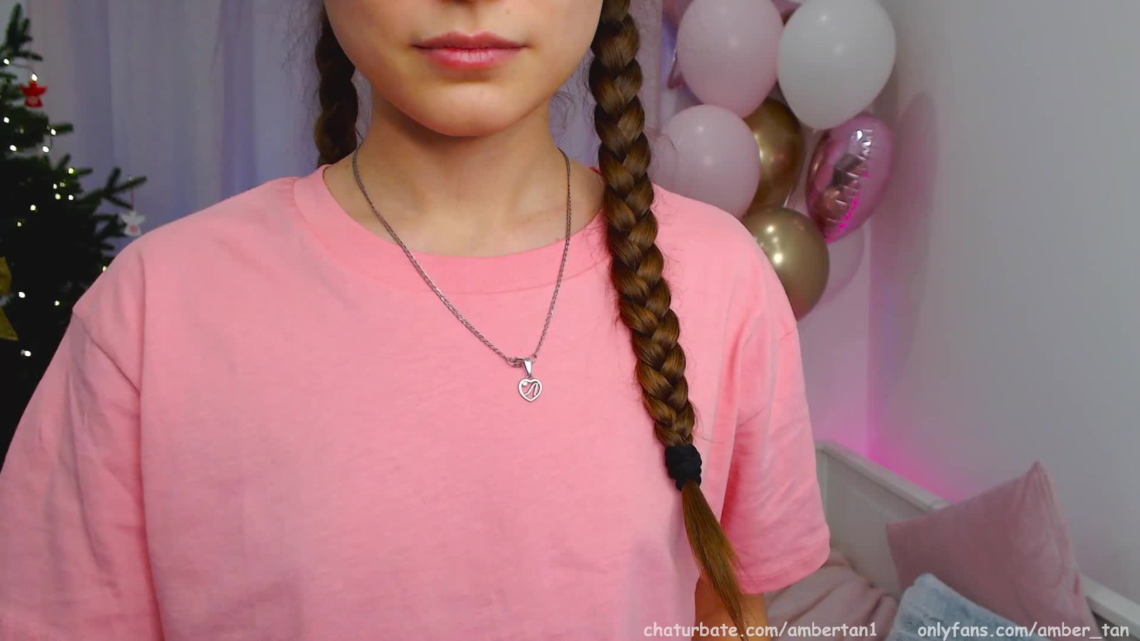 ambertan1 Chaturbate recorded on 2022-01-03 17:37:00 - SheWasLive