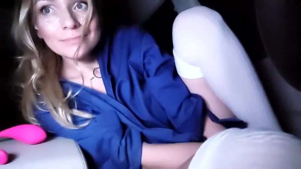 bondgirl013 Chaturbate recorded on 2022-01-05 15:47:00 - SheWasLive