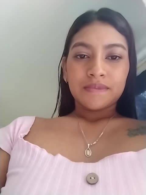 annie-19 Profile picture ~ LiveLivecamsrip