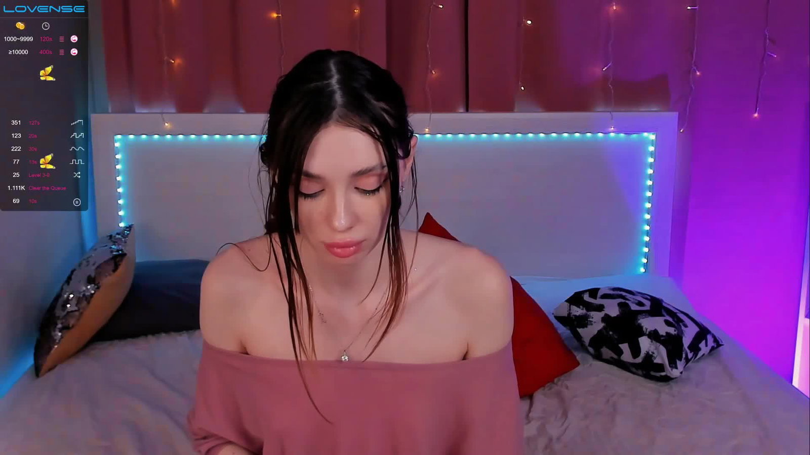 autumngirls Chaturbate recorded on 2022-05-09 23:50:00 - SheWasLive