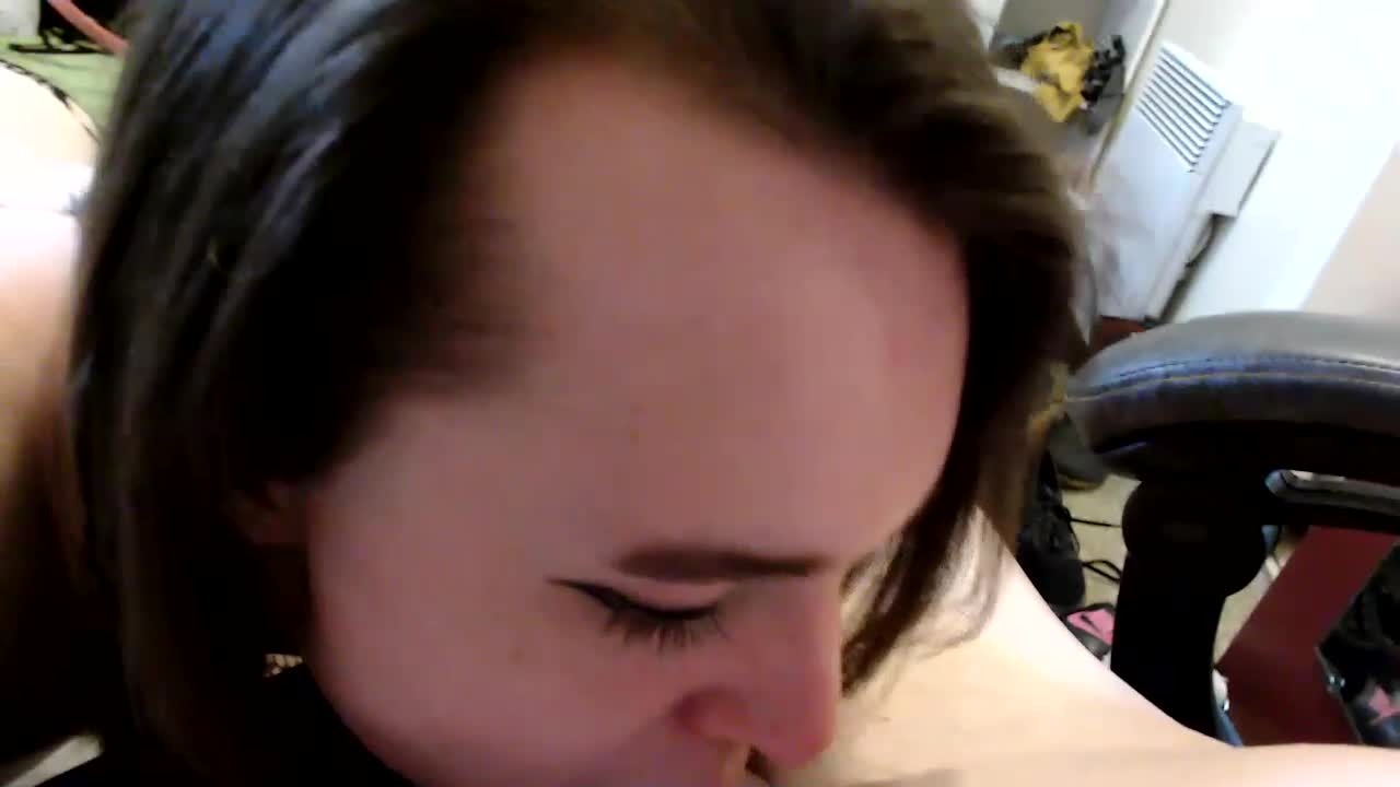 lewdy_booty Chaturbate recording at 2022-05-12 11:44:00