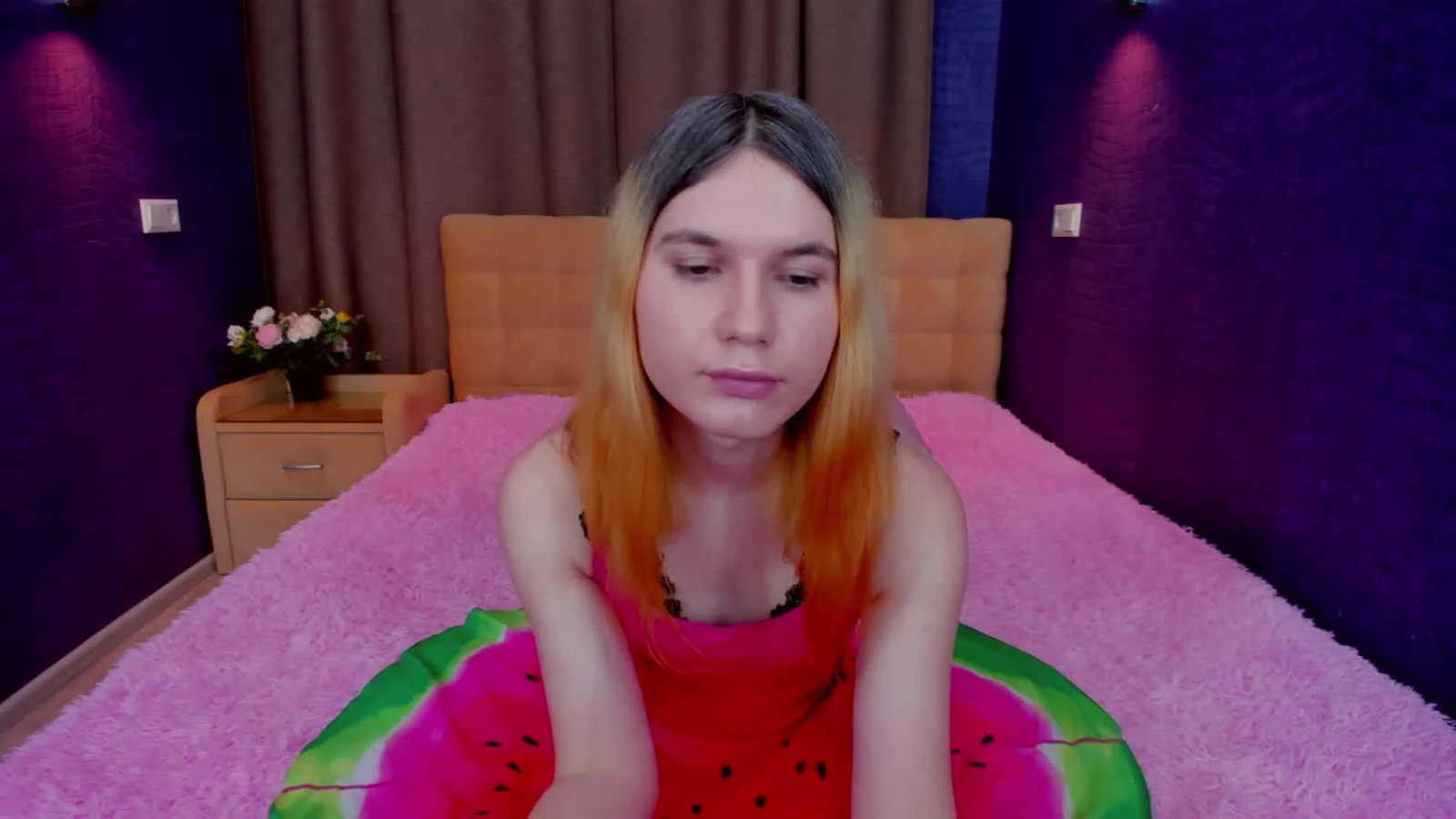 sabrinalee Stripchat recording at 2022-05-12 13:09:00