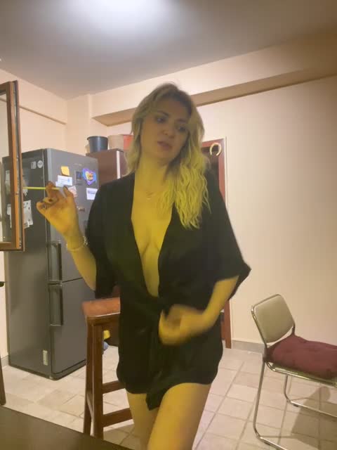 evadiamondxx Chaturbate recorded on 2022-06-09 22:24:00 - SheWasLive