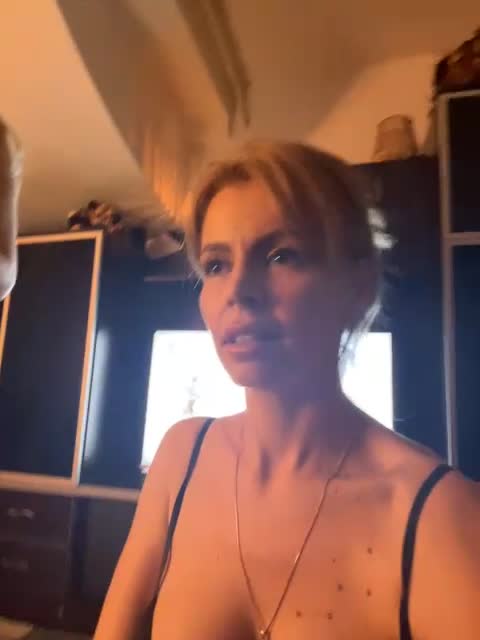 evadiamondxx Chaturbate recorded on 2022-06-09 19:30:00 - SheWasLive