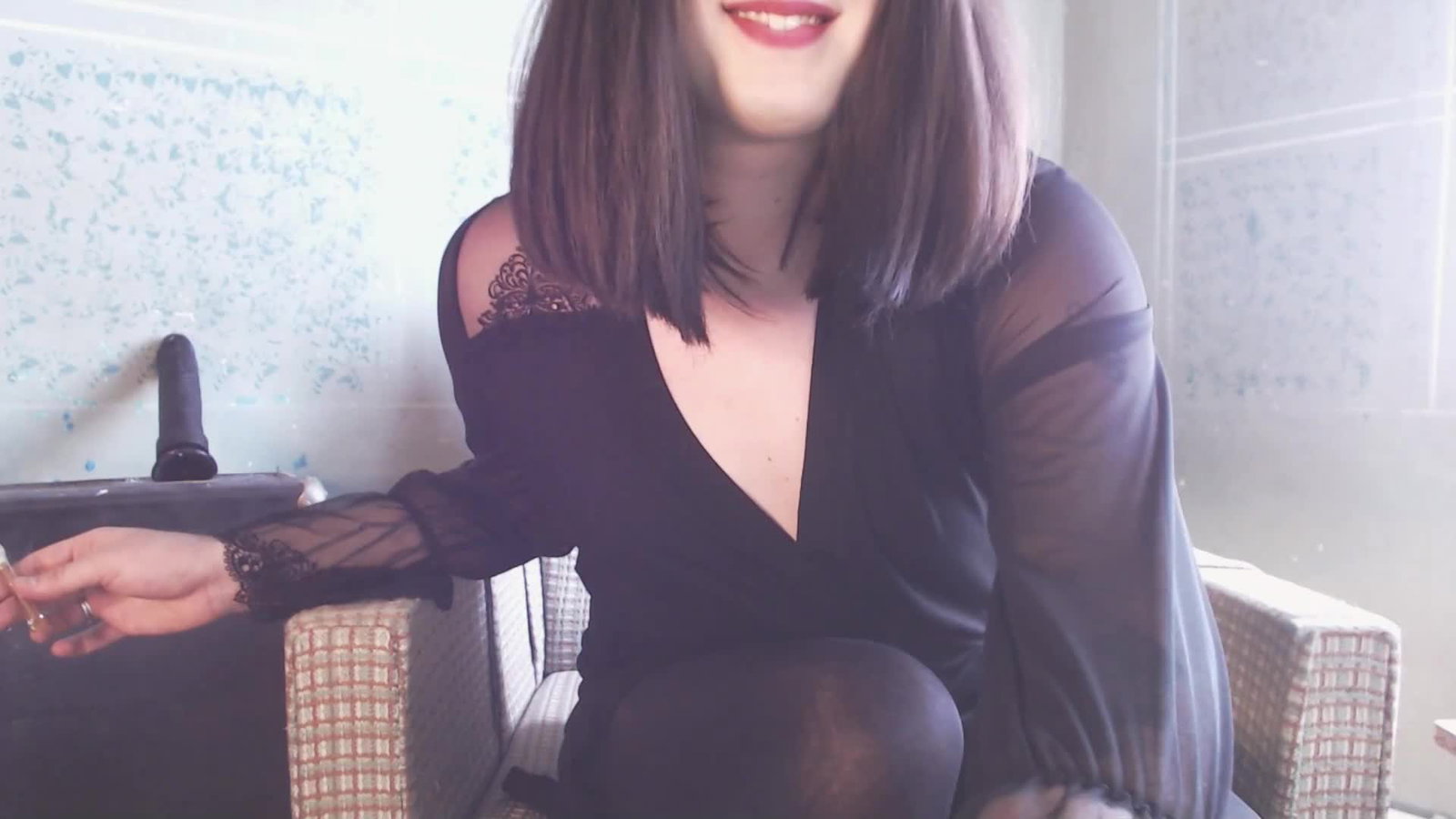 mia_wallase Chaturbate recording at 2022-06-20 10:37:00