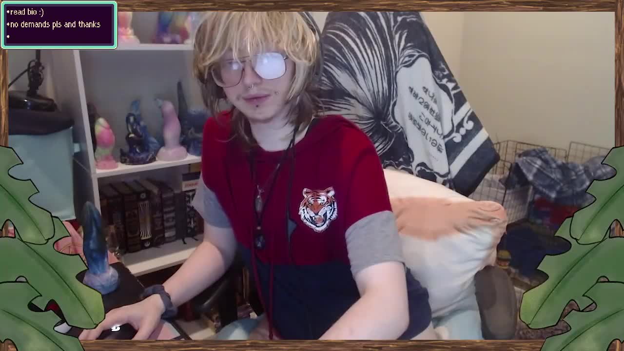 orookun Chaturbate recording at 2022-07-06 21:47:00