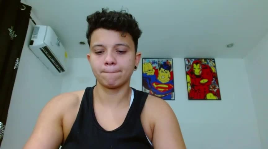 alex-queen- Stripchat recording at 2022-07-11 17:39:00