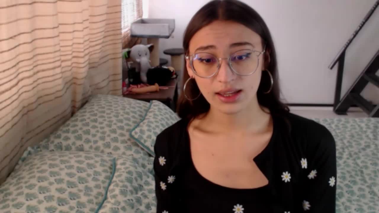 andrea_camila Chaturbate recording at 2022-07-22 14:00:00