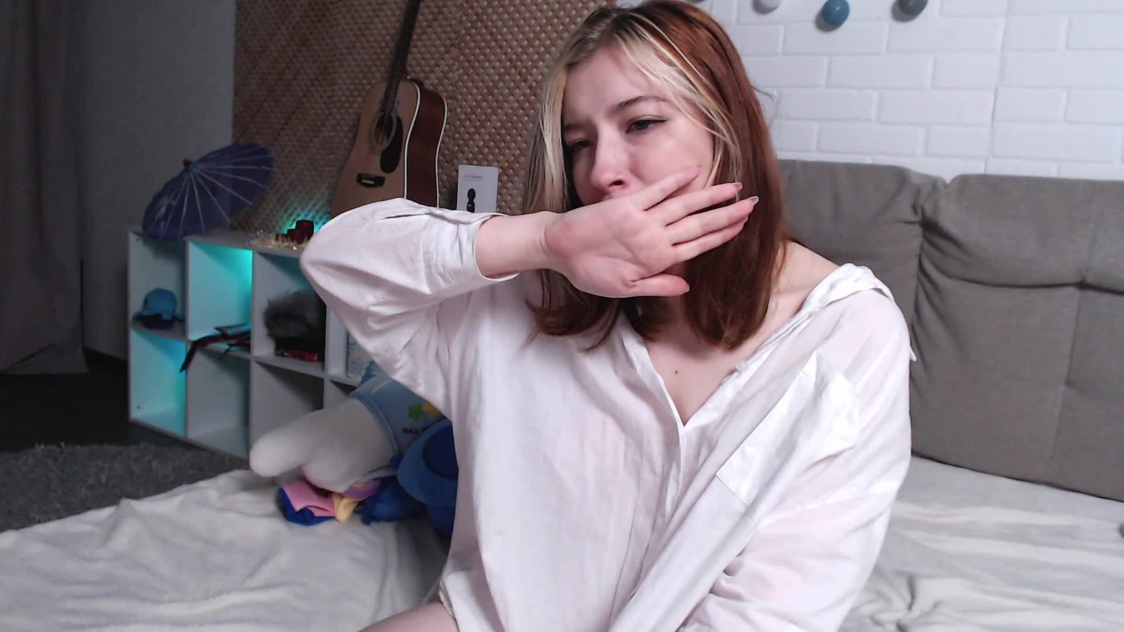 yunapeace Chaturbate recording at 2022-07-25 00:04:00