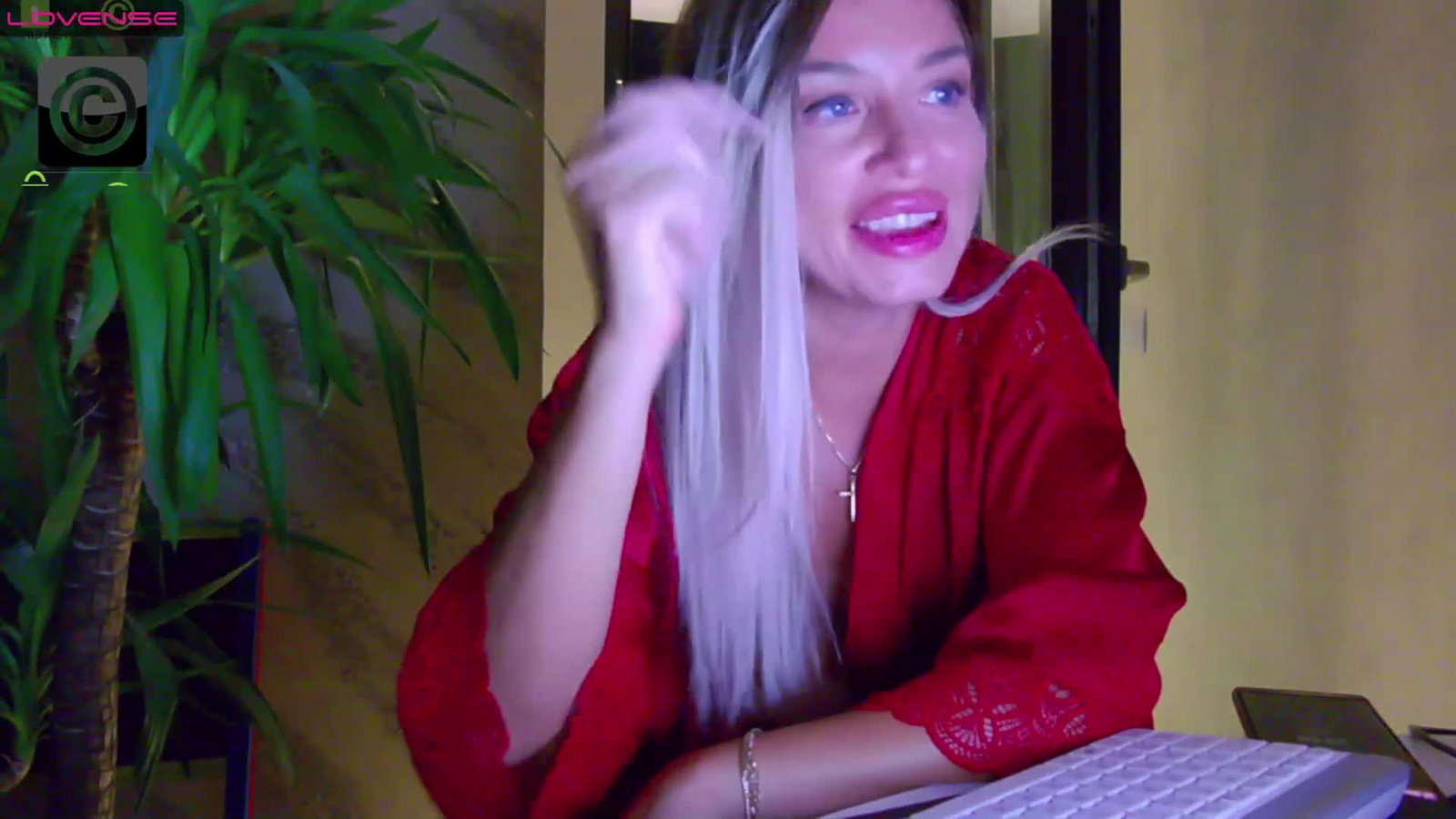 debralee Chaturbate recording at 2022-08-07 19:59:00