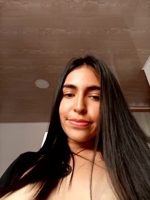 daphneuwu Chaturbate recording at 2022-08-17 20:59:00