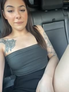 sassy-susie Stripchat recording at 2022-08-18 16:02:00