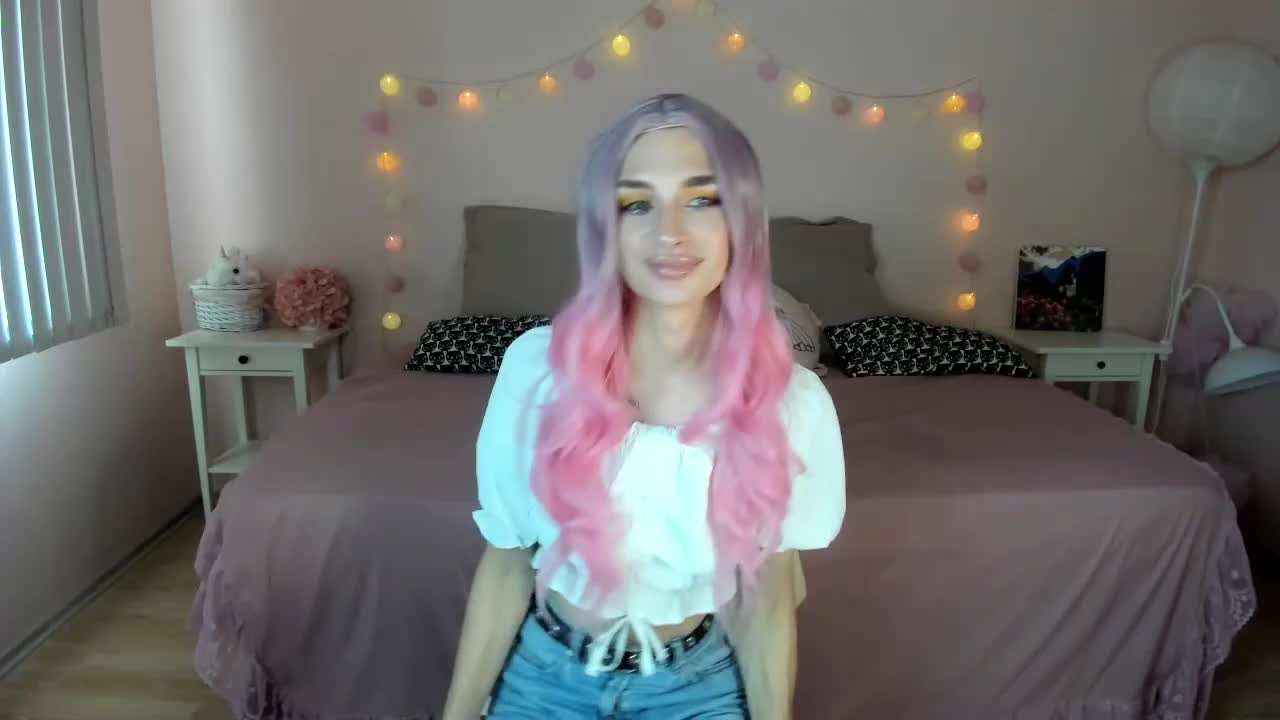 barbie_bi Chaturbate recording at 2022-08-18 03:31:00