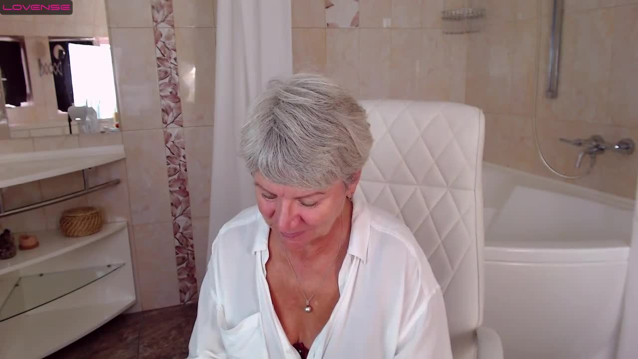 roxana_brooks Chaturbate recording at 2022-08-26 00:00:00