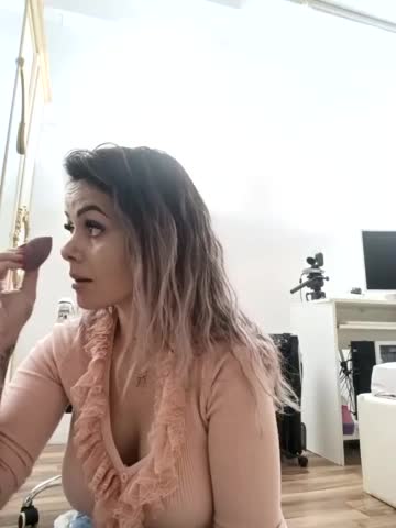charmingmom Chaturbate recorded on 2022-10-13 09:48:04 - SheWasLive