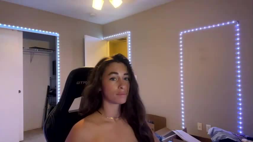 monstrumologist Chaturbate recorded on 2022-11-03 07:25:53 - SheWasLive