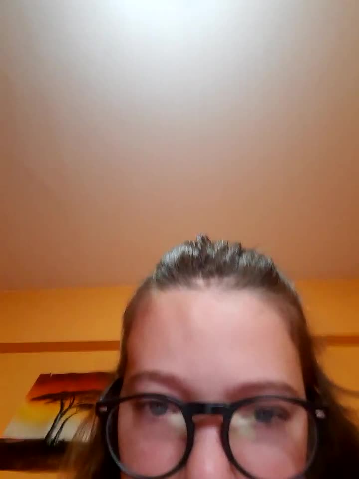 -veranito- Stripchat recording at 2022-12-28 21:20:01
