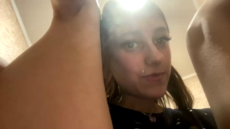 viktoria9898 Chaturbate recording at 2023-04-19 11:44:35