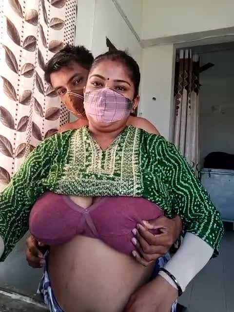 horneyseema Stripchat recording at 2023-04-20 00:00:00