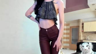 sofiaandwonderland Chaturbate recorded on 2023-05-03 10:46:00 - SheWasLive