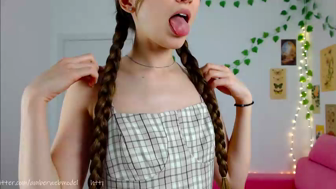 ambertan1 Chaturbate recorded on 2023-05-15 20:36:00 - SheWasLive