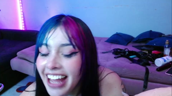 nikkyblush Chaturbate recording at 2023-06-20 12:41:00