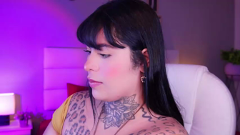 curvyliciouss Chaturbate recording at 2023-07-05 16:10:00
