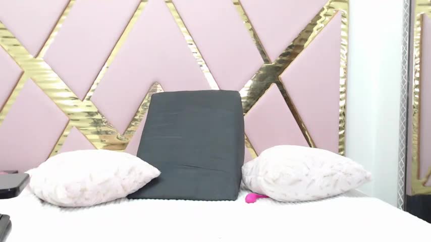 anaspencerx Stripchat recording at 2023-07-18 02:34:00