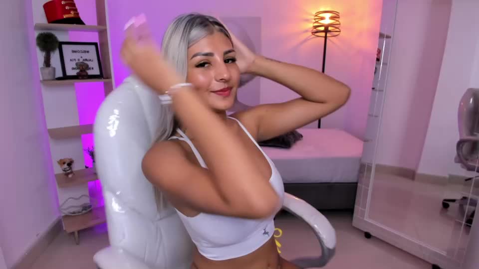 saloomee__ Chaturbate recording at 2023-07-27 17:35:00