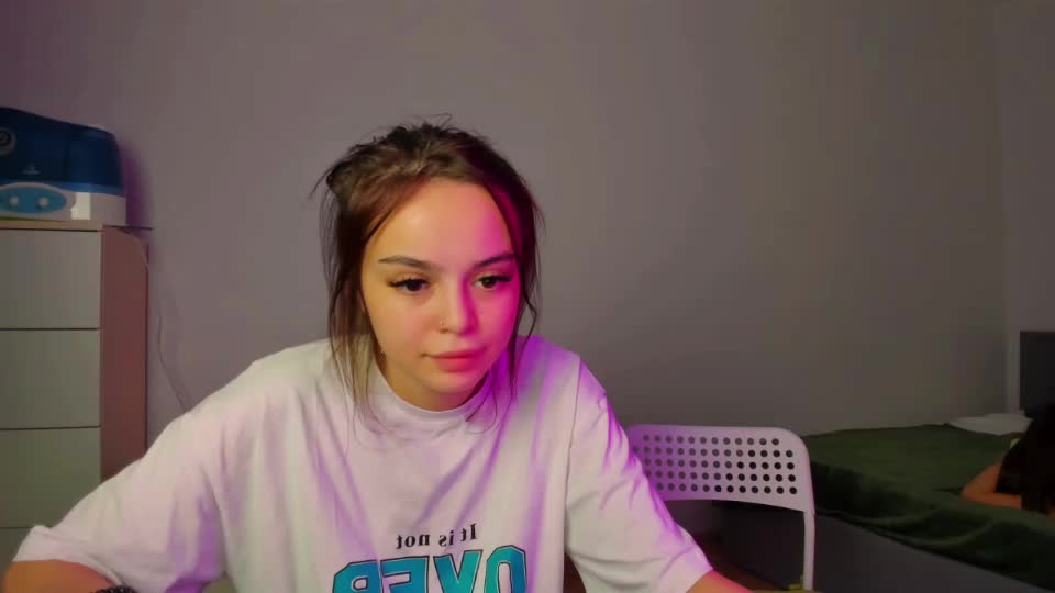 adelina_davis Chaturbate recording at 2023-07-28 20:07:00