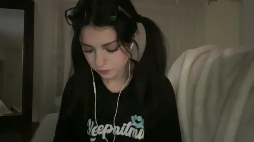 samantha1282 Chaturbate recorded on 2023-07-28 12:21:00 - SheWasLive