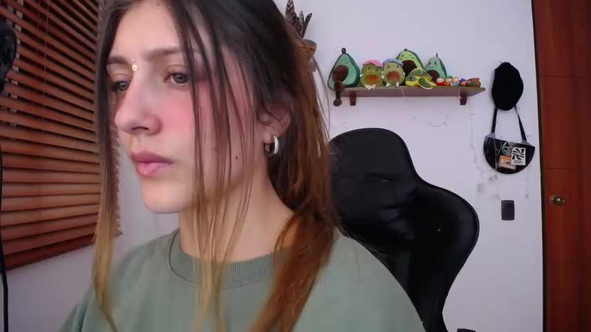 littlelaksmi Chaturbate recording at 2023-08-02 05:27:00