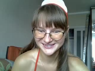 kiragoldens Stripchat recording at 2023-08-03 13:21:00