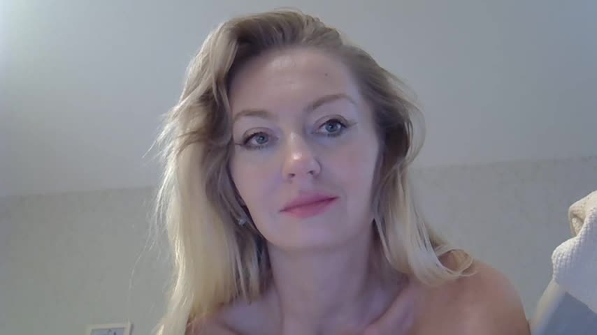 zarinaswift on Stripchat ~ camsrip.live