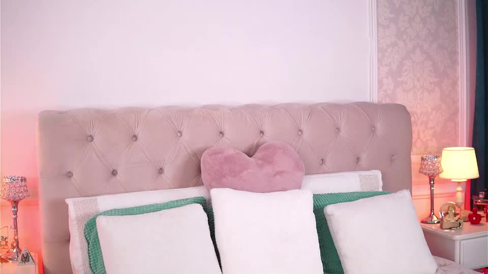 EnjoyableEmma Chaturbate recording at 2023-08-09 07:03:00