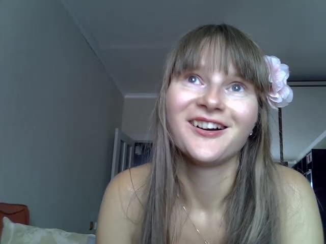 kiragoldens Stripchat recording at 2023-08-10 16:19:00