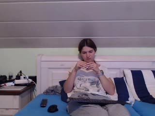 Geile-Luna Stripchat recorded on 2023-08-13 22:00:00 - SheWasLive