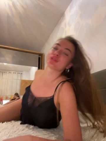 ArinaLove77 Bongacams recording at 2023-08-16 23:42:00