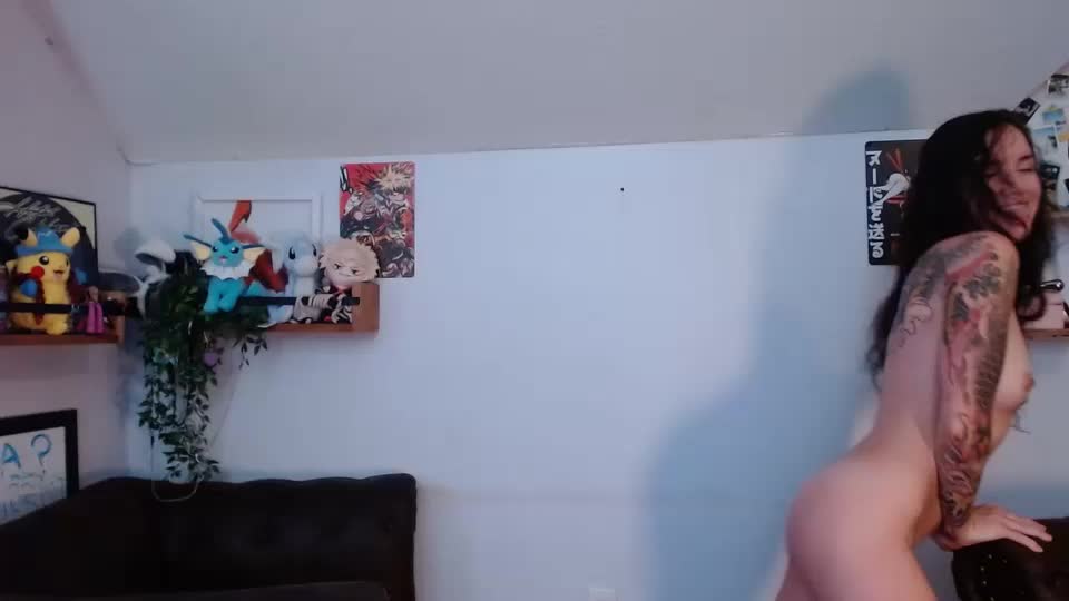 bunnynextdoor Chaturbate recording at 2023-08-17 21:31:00