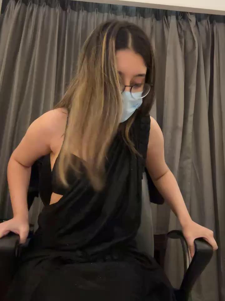 jAsMinE678 Stripchat recording at 2024-08-18 00:00:00