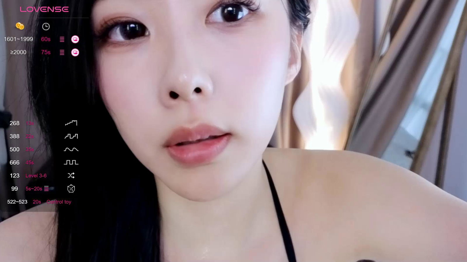 Watch your favourite camgirls...