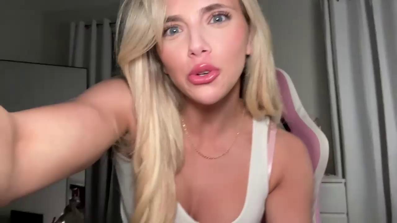 gracieparker Chaturbate recording at 2024-12-27 00:00:00