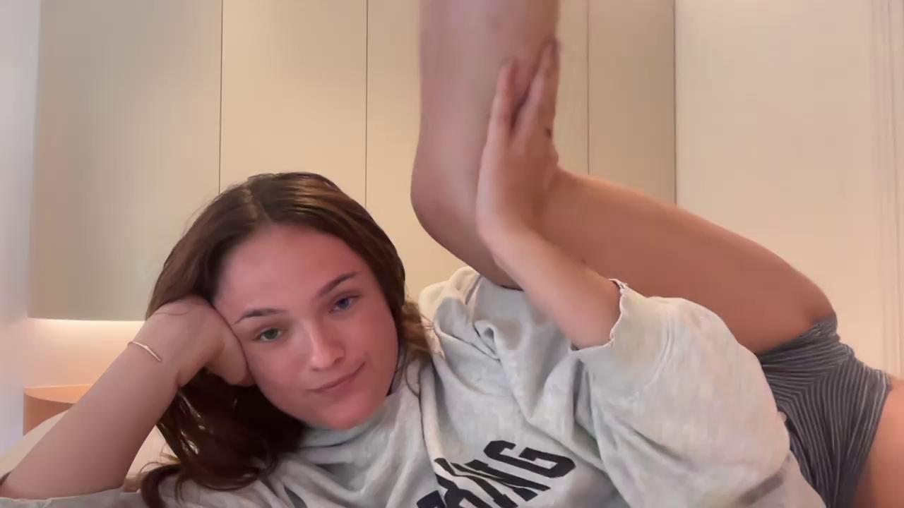 daisybabyyyyy Chaturbate recorded on 2024-12-30 00:00:00 - SheWasLive